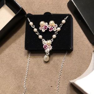 ROSES Necklace and Earrings (NEVER WORN)